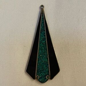 Mexico Elegant Black and Green Pendant